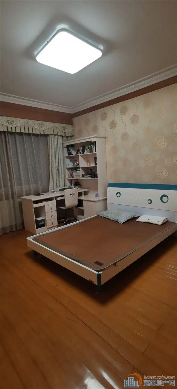 虞波花园 精装修 送阁楼40平