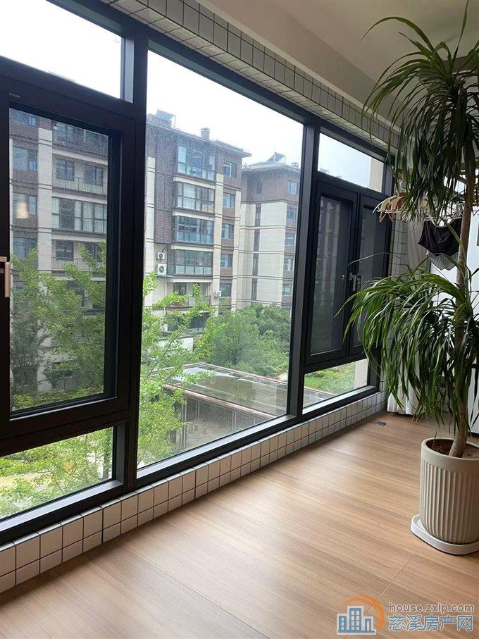 出售：天铂佳苑洋房带车位自住豪装全送