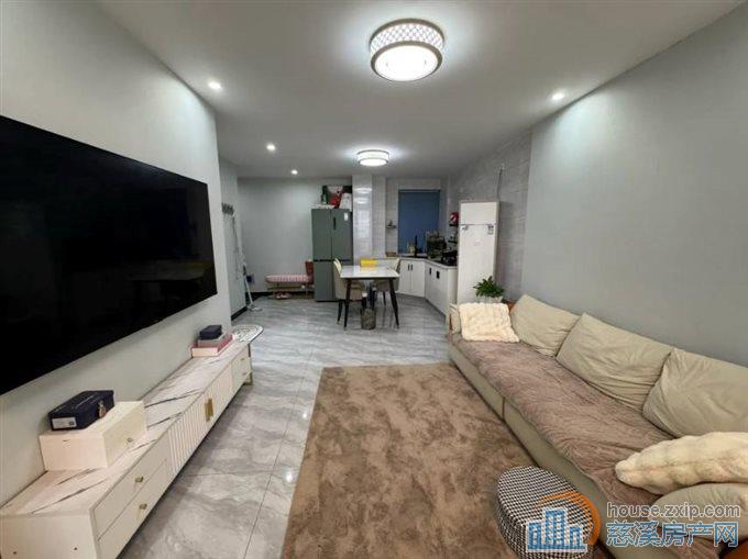 丽晶大厦 62平 68万