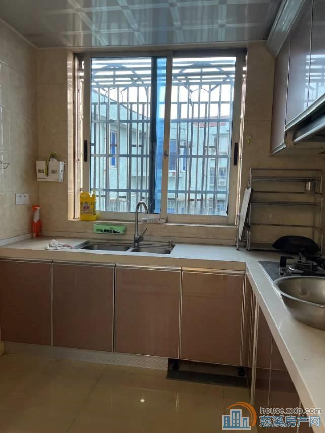 园丁新村74平66.8精装带杂物间