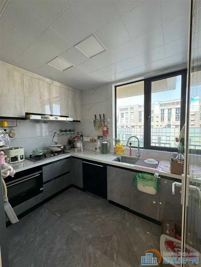 中海湖心半岛花苑精装修家电家具送直接房源