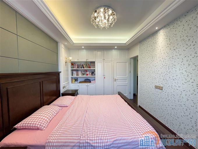 华泰苑159平198万送车库豪华装修