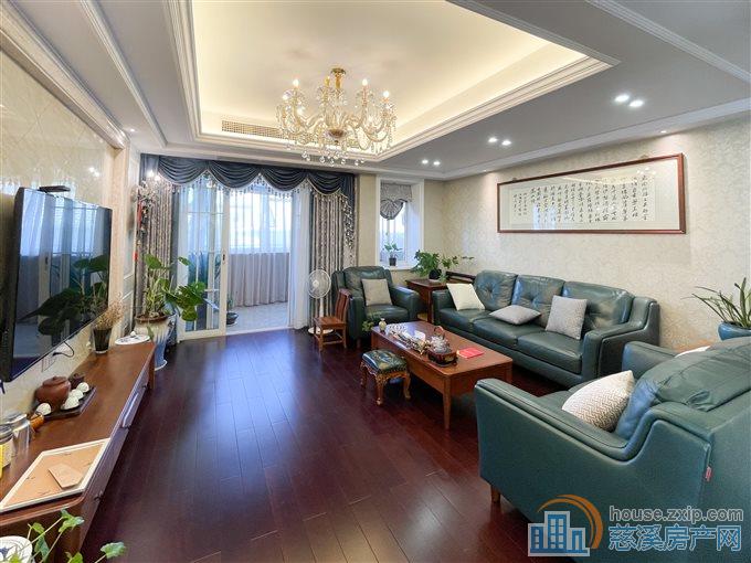 华泰苑 精装修 带一车库