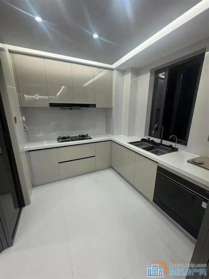 紫阙台258万全新精装星河九年制