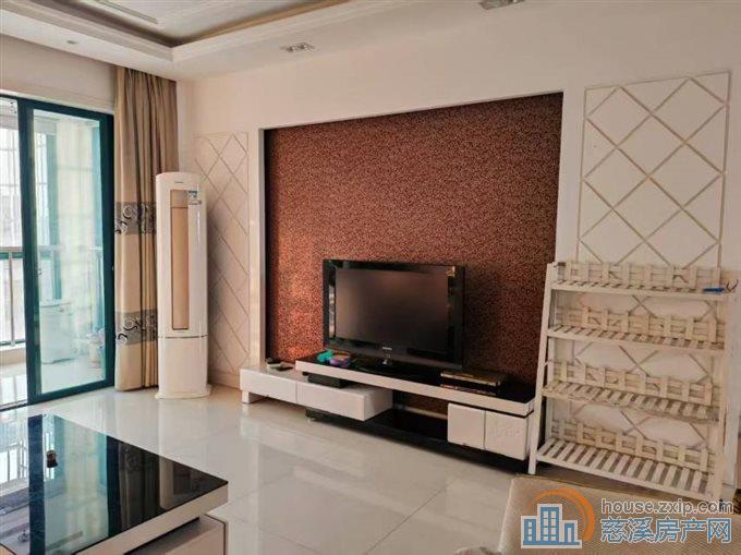 胜地名苑97平方精装95万五楼