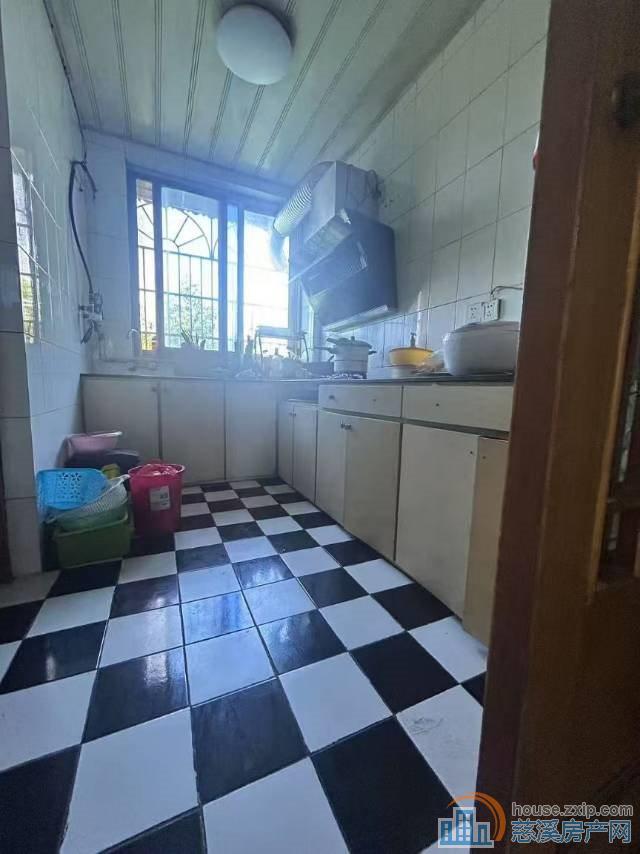 金山南区农资公司宿舍3楼96平80万