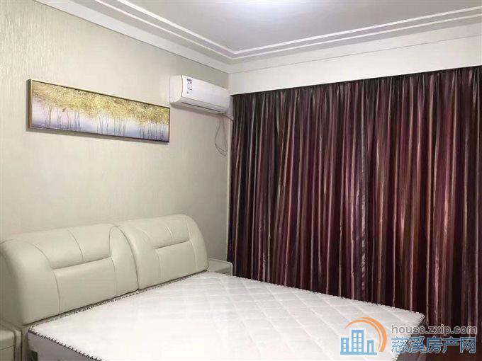 急虞波北苑直地2楼154平精装128.8