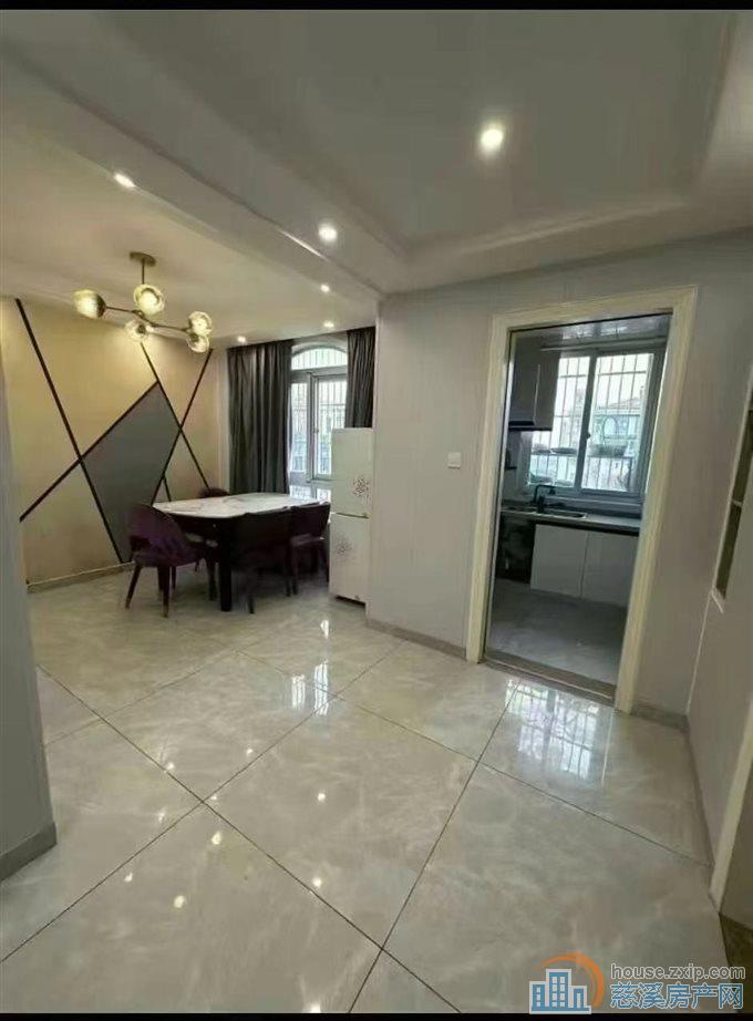 出售星光家园二期 电梯房精装修带车位满2