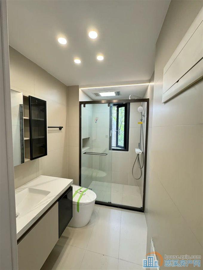 上东辰府复式191平340万全新精装未住