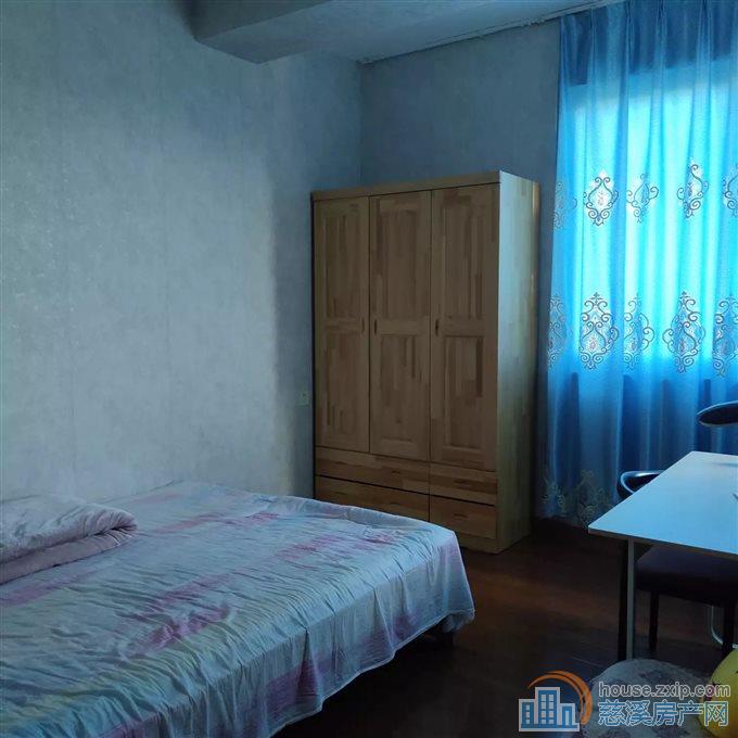 美华银桂苑131平165万送车位满五唯一