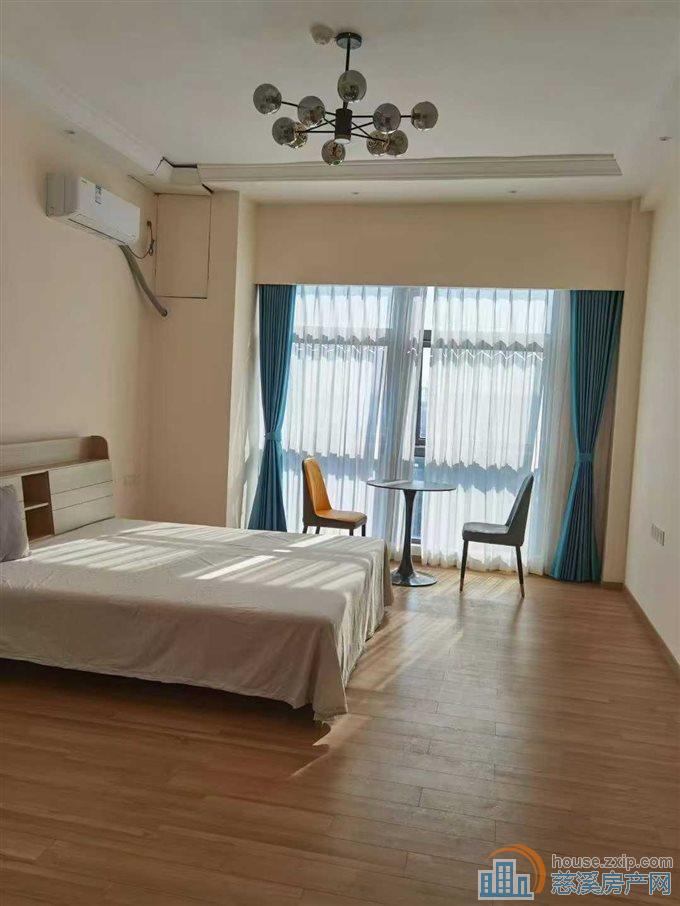 海铂中心52平朝南中上楼层精装修拎包入住