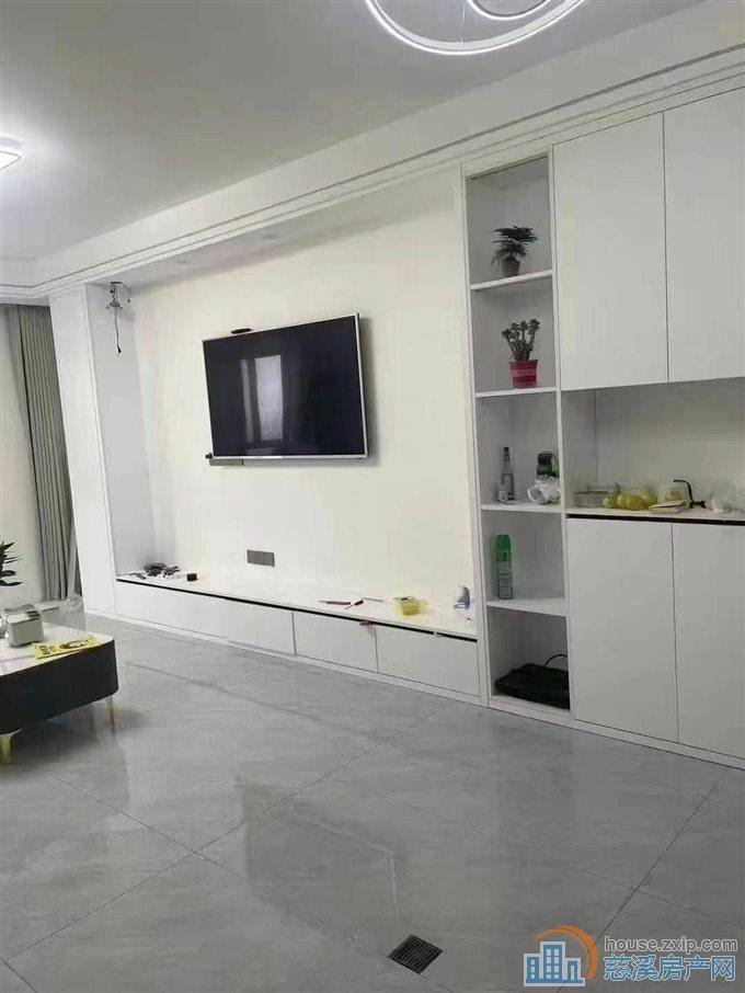 特价天铂佳苑110平103.8万精装修