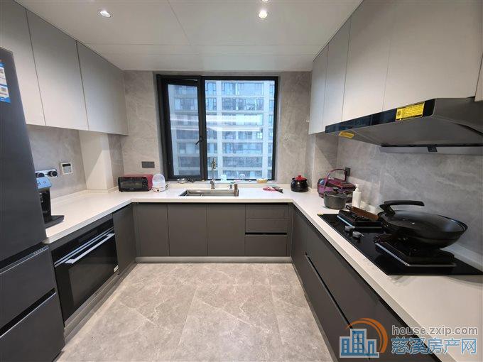 旦山府 143平精装自住 拎包入住