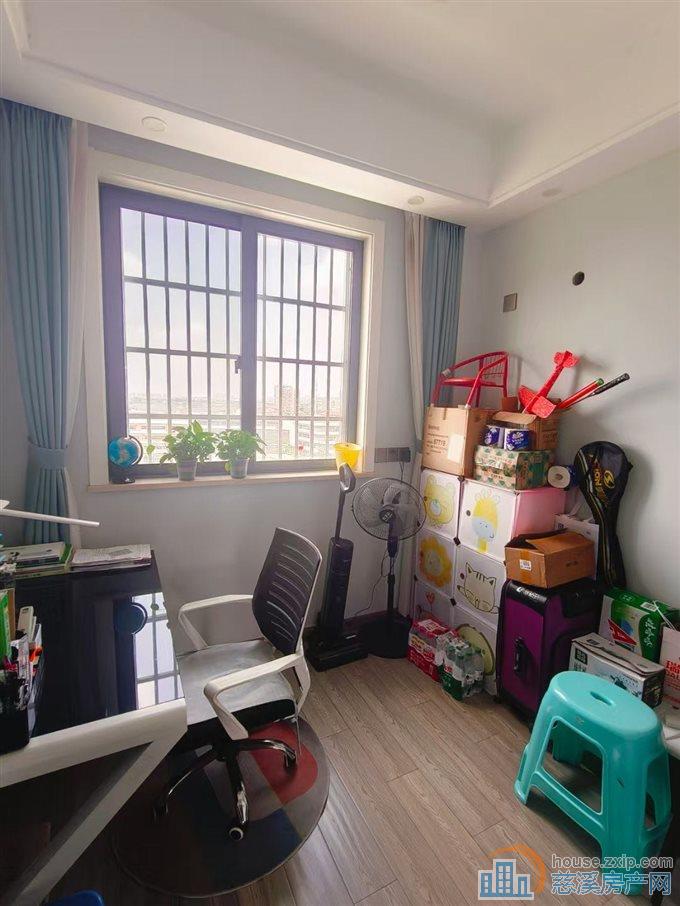 捡漏:鸣北小区南区 黄金楼层 精装全送