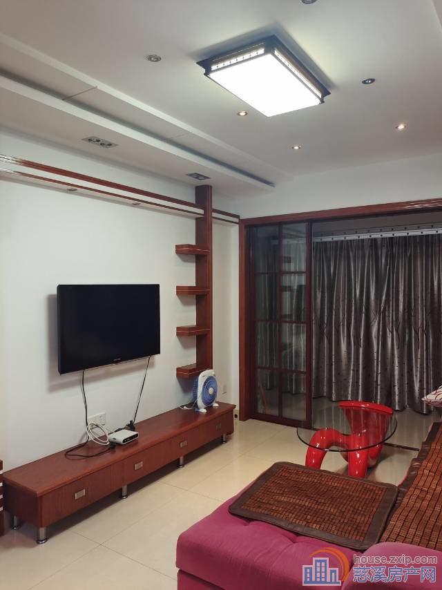 孙塘新村4楼77平精装2000元直