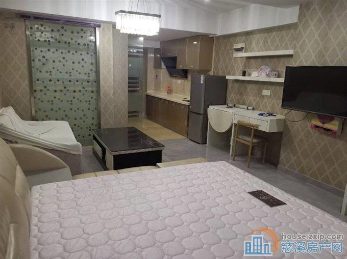 泰悦公寓精装1700月直接