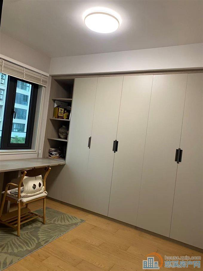 出售：天铂佳苑洋房带车位自住豪装全送