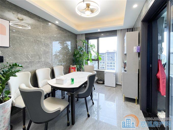 悦华府131平方198万