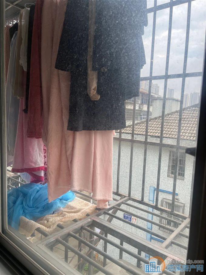 慈溪山庄80平75万楼层好