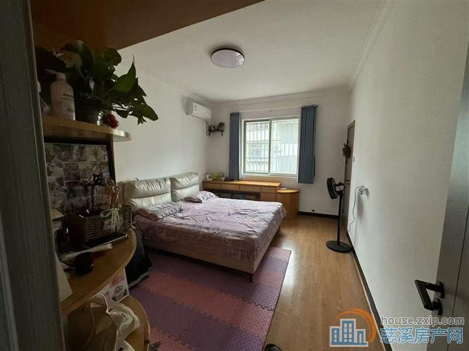 金山新村西区76平精装69.8万