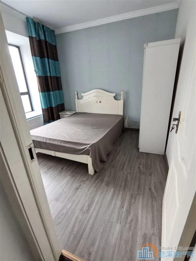 保利君悦湾花苑132平方148万