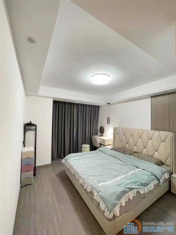 保利银杏小镇底复带车位可读书