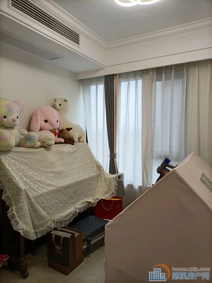 泊江府精装满五唯一280万