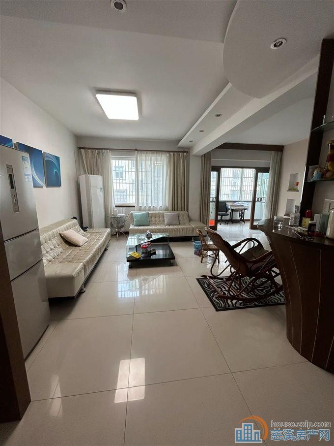 清泰公寓南区146平140万带车库