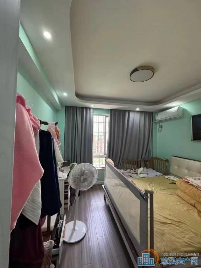 星光家园二期电梯洋房85平精装93.8万