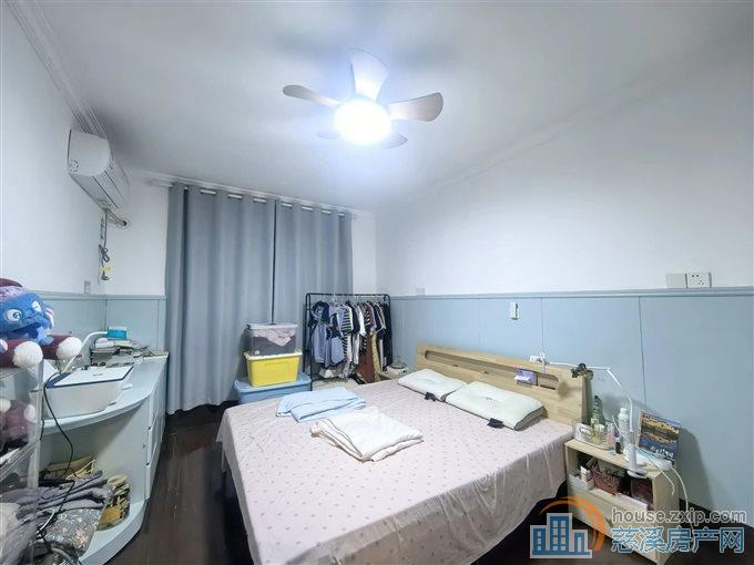 城东新村69平118.8万上林书包