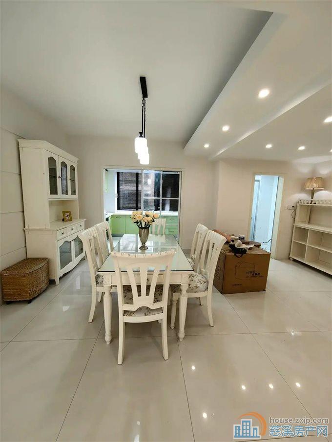 急卖 天和家园136平123.8万带车位