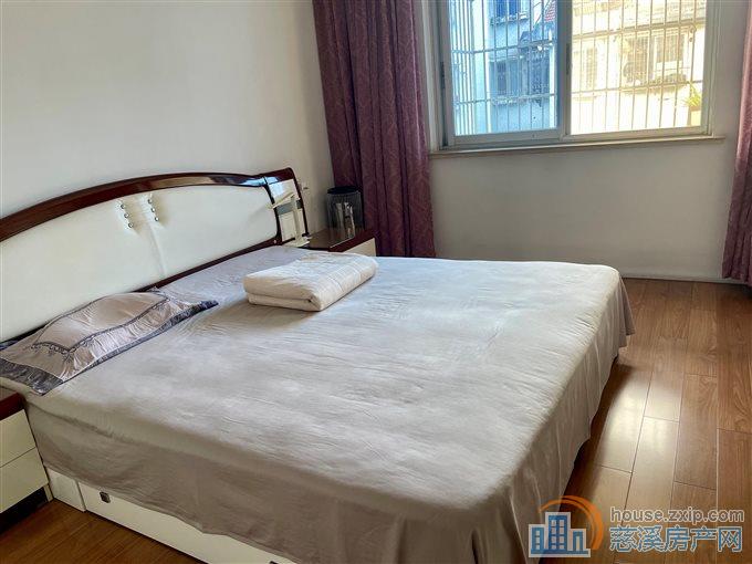 吉祥新村101平送储物间20平精装可读书