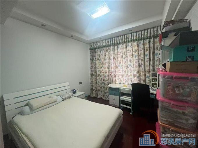 特价嘉都苑3楼110平精装带朝南车库