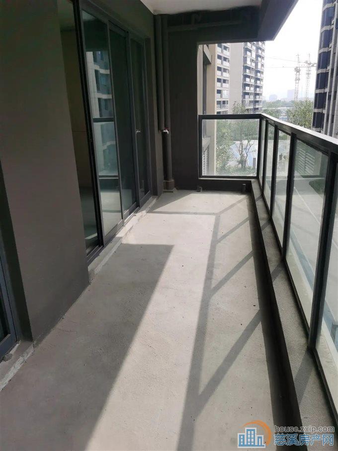 江樾潮启 城南洋房141平220万
