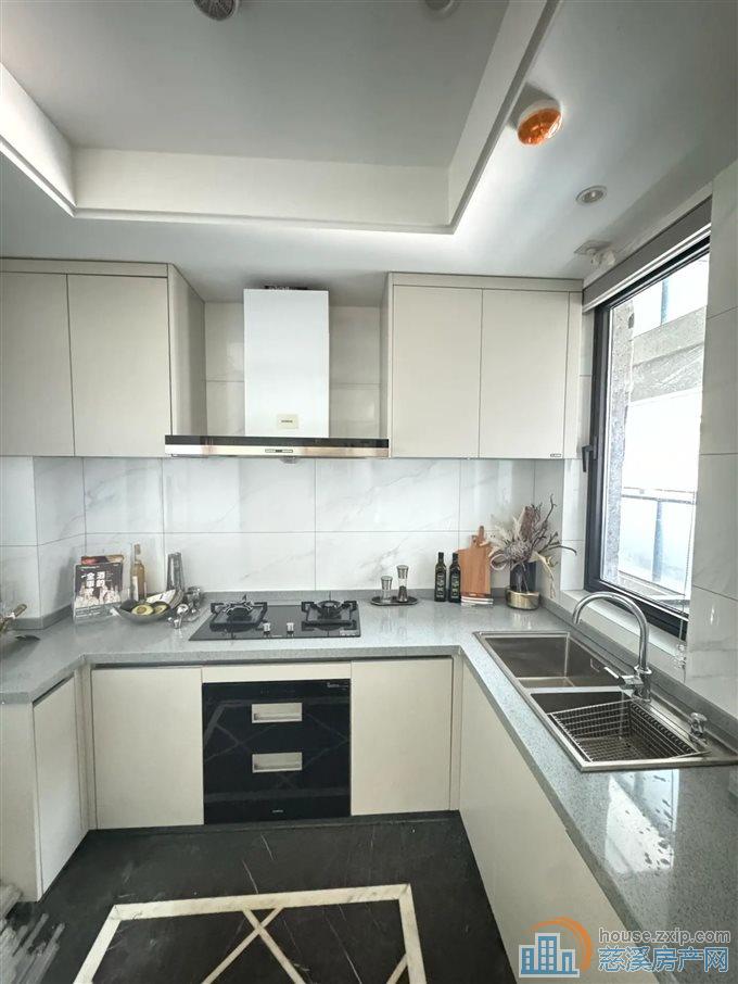 万固臻悦府 精装140平方265万包税