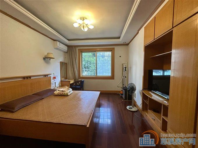 金东北苑 精装176平方158万大车库