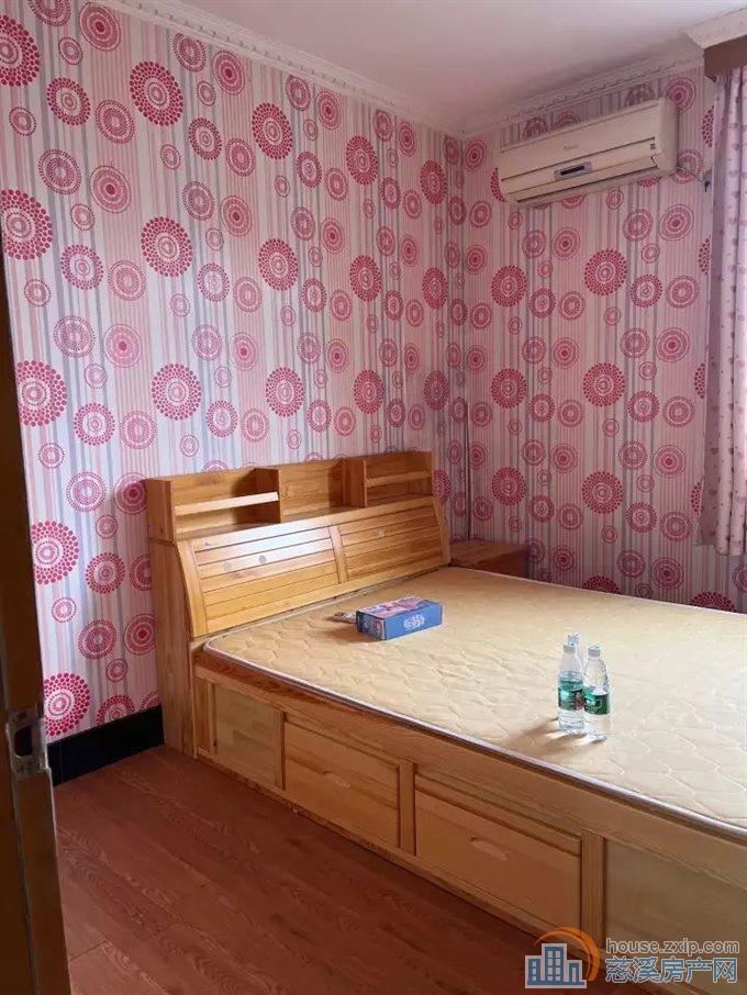 孙塘新村 精装三室 月租1500 包物业