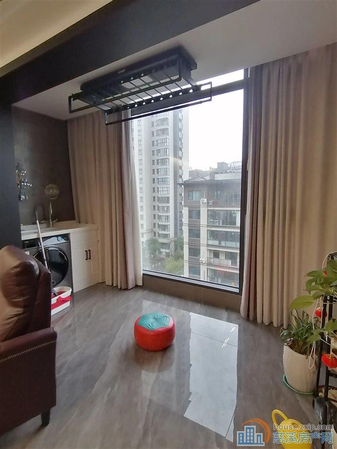 洋房天铂佳苑精装拎包入住