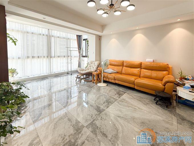 祥生望玥府123平，精装修带车位