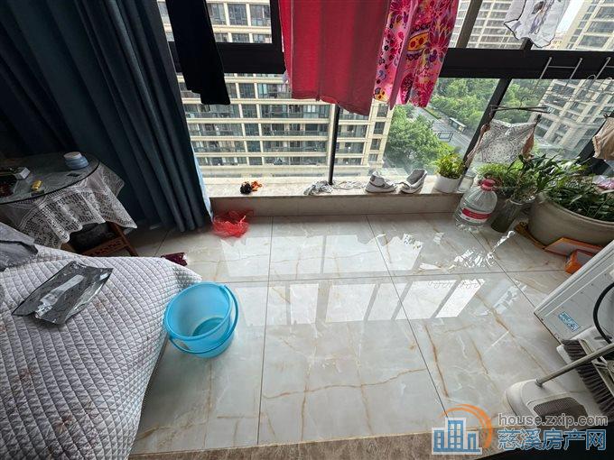 相士地南苑黄金楼层捡漏房