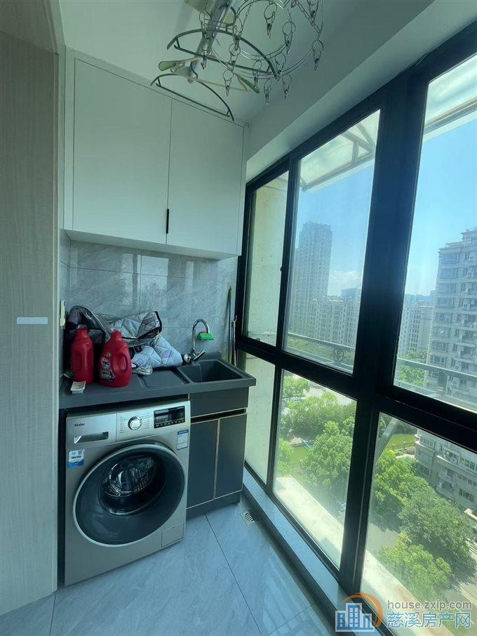 人和家园65平可读书精装新两室2年到