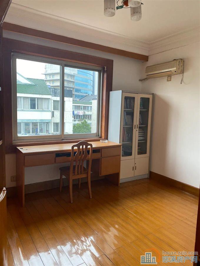 虞波花园 精装修 送阁楼40平