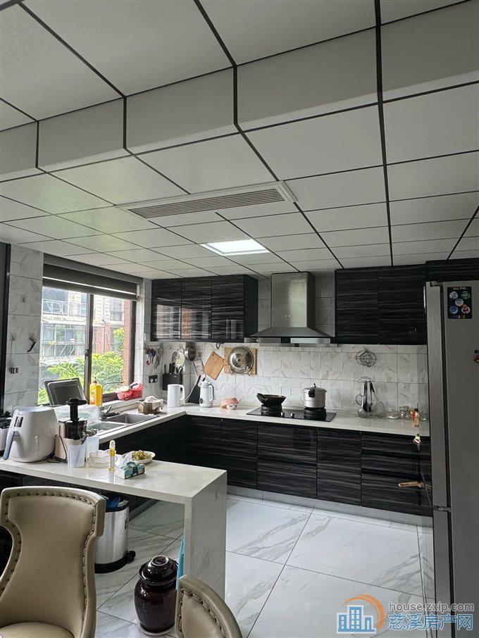 星光家园248平精装大露台196.8万