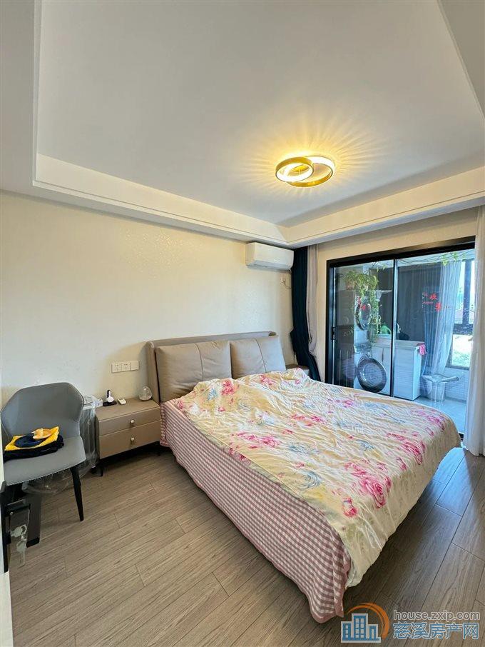 凤鸣梧桐府117平155万带车位