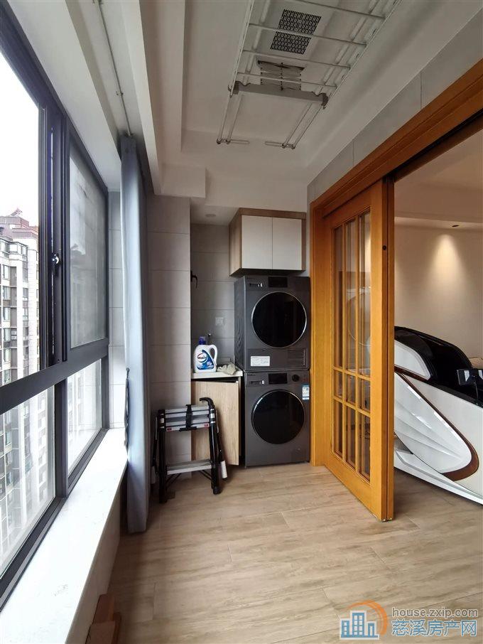 金仕华庭142平精装242.8万满五唯一