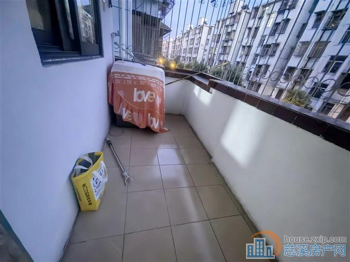 城东新村69平118.8万上林书包