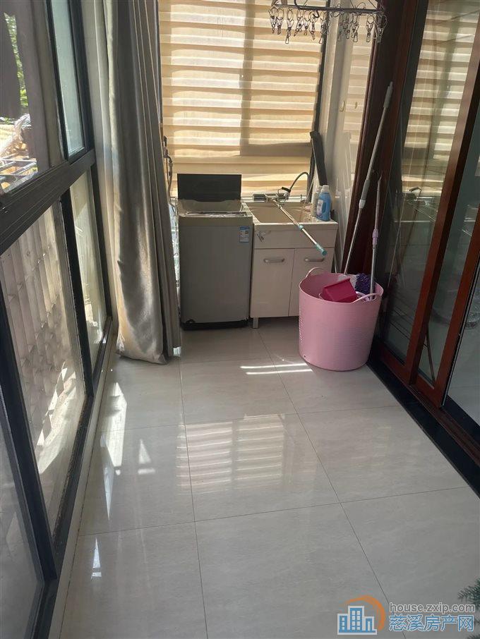 枫华富地花园南区 精装 楼层好 带车位