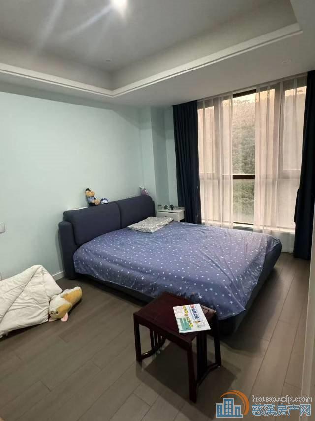 峙山庄园135平  带一个产权139，8