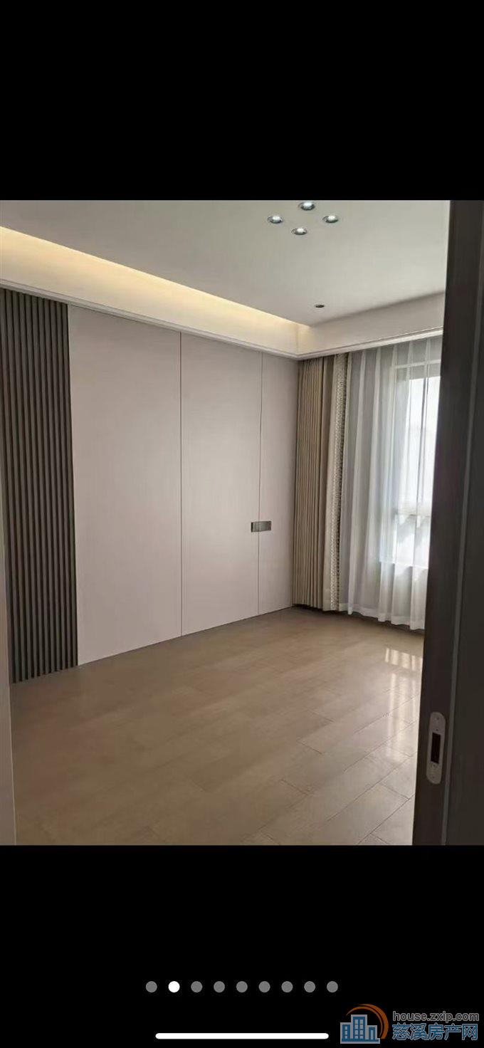 盛泰嘉苑欢乐颂108平车位16楼198万