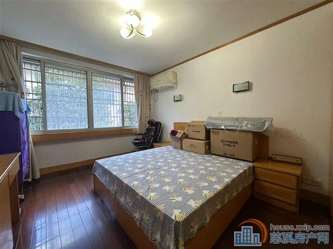 金东北苑 精装176平方158万大车库